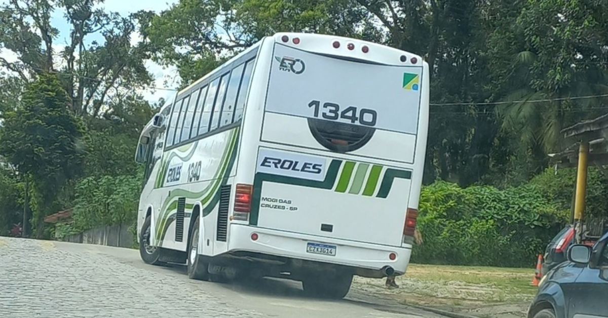 VÍDEO: Histórico ônibus da Viação Eroles é visto circulando pelas ruas de Mogi das Cruzes nesta quinta (29)